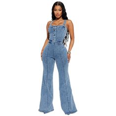 Denim Rompers & Jumpsuits Outfits For Women. Find New Trends of Denim Jumpsuits & Rompers for Women, up your wardrobe easily. Our Denim Jumpsuit help you explore the newest trends and essentials casual for any and every occasion! Find the perfect one-piece denim jumpsuits outfit for a stylish and effortless look. Blue Jean Jumpsuit Outfits, Birthday Outfits For Black Women, Birthday Outfits Black Women, Blue Jean Jumpsuit, Birthday Outfits Black, Cowboy Clothing, Denim Halter Top, Modeling Outfits