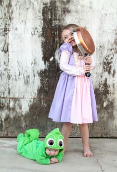 Two Sibling Halloween Costume, Halloween Siblings Costumes, Rupunzle Family Costume, Disney Brother Sister Costumes, Siblings Costumes Halloween, Rapunzel And Lizard Costume, Three Sibling Costume Ideas, Halloween Costume For Siblings, Repunzal Costume Toddler