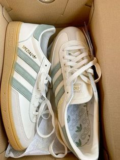 Summer Sneakers 2024, Shoes Summer 2024, Summer Shoes 2024, Wishlist Ideas I Want, Z Shoes, Thrifted Shoes, Spezial Shoes, Spezial Adidas