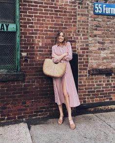 . Hanna Stefansson, Basket Handbag, Estilo Hippie, It Bag, Straw Basket, Summer Stripes, School Looks, Red Shirt, Dress Sandals