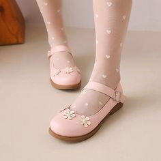 Gender: For Women Style: Fashion,KoreanOccasion: Casual,Party/Club,Office/CareerHeel Height: 2cmPlatform Height: 1cmSeason: Spring,Summer,Fall/Autumn,WinterPackage Contents: 1 x Shoes (Pair)Size Guide:28 = foot length 18.5-19cm (Foot width=6.5-7cm)29 = foot length 19-19.5cm (Foot width=7cm)30 = foot length 19.5-20cm (Foot width=7-7.5cm)31 = foot length 20-20.5cm (Foot width=7.5cm)32 = foot length 20.5-21cm (Foot width=7.5-8cm)33 = foot length 21-21.5cm (Foot width=8cm)34 = foot length 21.5-22cm Club Office, Jane Shoes, Shoes Heels Pumps, Pumps Flat, Fashion Korean, Casual Party, Fall Autumn, Women Style, Autumn Summer