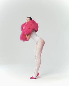 High Fashion Studio Photography, Pink Background Photoshoot, Fur Editorial, Christmas Fashion Photography, Fashion Shoots, Creative Photoshoot Ideas, White Tights, Pink Fur, Model Inspo