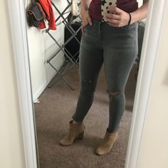 Size 26, Mid Rise. Super High Quality Denim And So Comfortable. There Is A Mild Oil Stain On The Left Knee, As Shown In The Picture. The Two Specks Are On My Mirror, Not The Jeans. Mid-rise Gray Bottoms For Spring, High Rise Gray Bottoms For Spring, Trendy Straight Leg Jeggings For Spring, Casual Cropped Leg Jeggings For Spring, Mid-rise Gray Jeans For Fall, Fall Mid-rise Gray Jeans, Casual Cropped Leg Jeggings, Chic Gray Mid-rise Jeans, Casual High Rise Jeggings For Fall