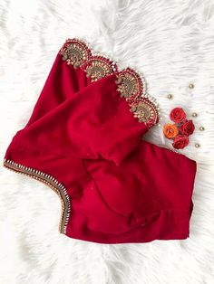 Red Blouse Design, Blue Blouse Designs, Maggam Work Blouse, New Saree Blouse Designs, Traditional Blouse Designs, Latest Model Blouse Designs, Fashionable Saree Blouse Designs, Cutwork Blouse Designs, Blouse Design Images