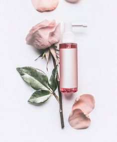 Skin Cleanser Diy, Rose Water Diy, Water Tips, How To Make Rose, Diy Rose, Diy Roses, For Skin Care, Skin Care Steps, Dry Skin Care