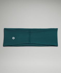 High Performance Means No Distractions. Keep Your Hair Off Your Face, Sweat Out Of Your Eyes, And The Focus On Your Workout With This Wide Headband. Designed For Training. Velvety-Soft Flocking On The Interior Helps Keep It Comfortably Secure During Workouts. Wider At The Front And Narrower At The Back For Maximum Coverage And Minimal Bulk. | License to Train Wide Headband Lululemon Accessories, Sweat Headbands, Bulk Fabric, No Distractions, Athletic Headbands, Lululemon Headbands, Wishlist 2024, Wide Bracelet, Wide Headband