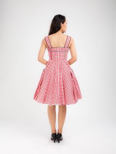 "Plus Size Dress Red Gingham Dress Red Checkered Dress Summer Dress Vintage Dress Retro Dress Rockabilly Dress Pinup Dress Swing Party Dress The sensational \"EMMA\" dress by vintage repro designers \"Lady Mayra\". A sultry summer dress that combines girly charm with vintage vixen glamour! Renowned Lady Mayra tailoring imposes the most flattering of cuts: the bodice offers a snug fit, enhanced with pretty piping and fabric covered decorative buttons. The long swing skirt flares for a fabulous vi Gingham Dress Outfit, Red Checkered Dress, Red Gingham Dress, Summer Dress Vintage, 50s Pinup, Pinup Dress, Vintage Red Dress, Red Summer Dresses, Vintage Summer Dresses