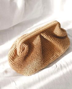 "HANDMADE STRAW POUCH CLUTCH BAG 🏷️ By purchasing this handmade product, you support women's employment and contribute to sustainable fashion🛍️ ✅Daily use, a fashionable women's accessory for special occasions! A nice and comfortable holiday bag (also suitable for the beach with a water-resistant drawstring)   📌Erasable Raffia rope  📌Premium linen lining 📌Meticulous craftsmanship 📌All handcrafted 📌Special products for you 🎁International fast and free shipping   🤎timeless and quality han Cheap Vacation Clutch, Chic Handmade Beige Evening Bag, Elegant Natural Pouch Bag, Chic Woven Handheld Clutch, Chic Handheld Woven Clutch, Chic Handmade Beige Clutch, Chic Handmade Pouch Evening Bag, Elegant Handheld Clutch In Natural Color, Summer Gift Pouch With Removable Pouch