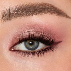 Natural Wedding Makeup Mother Of Bride, Natural Eye Makeup For Blue Eyes, Wedding Guest Makeup Green Eyes, Blush Pink Eyeshadow, Eyes To Mesmerise, Simple Eyeshadow Looks, Rose Eyeshadow