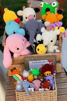 there are many stuffed animals in the basket