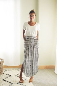 Skirt Diy, Striped Maxi Skirts, Fresh Outfits, Skirt Maxi, Looks Street Style, Outfit Trends, Mode Inspo, Maxi Skirts, Inspiration Mode