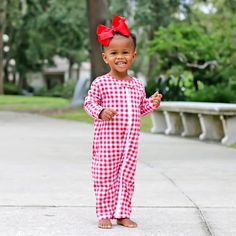 Our classic onesie in a comfortable red gingham knit. Perfect for the holidays and ready for a monogram! Newborn-12m are footed (soles are not rubberized) 18m-3t are footless. Knit Onesie, Red Gingham, Gingham Print, Zip Up, Dress Making, Little One, Gingham, Onesies, Zip Ups