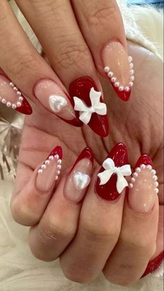 Princess Nail Designs, Nail Noel, Bow Nail Designs, Kutek Disney, Nagel Tips, Cute Christmas Nails, Smink Inspiration