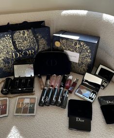 Make Up Color, Koleksi Makeup, Expensive Makeup, Dior Makeup, Dior Beauty, Makeup Gift