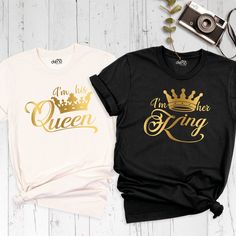 King And Queen Shirt, King and Queen Crown Love Shirt Matching Tshirt for Couples, King Queen Couples Shirt Set, Matching Love Couples Shirt. King And Queen Shirt are Bella+Canvas branded. If Bella+Canvas is out of stock, I will send it from a trusted brand of the same size and quality. You can contact us in case of any problem or request. If you purchase a custom King And Queen Shirt, I will send you a message to confirm the design, don't forget to check your message box. Your satisfaction is i Gold Short Sleeve Top As Gift, Gold Tops With Letter Print For Gifts, King And Queen Shirts, King And Queen Crowns, My Mistake, Queen Shirt, Crown Print, Queen Outfit, Queen Tshirt