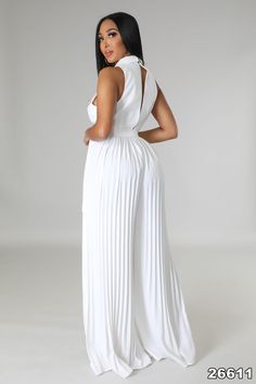 Wide leg pleated jumpsuit with waist belt deep front and keyhole opening back sleeveless front button down detailing with waist sash belt. Lined bottom pants. Summer Jumpsuit Casual, Loose Romper, Womens Jumpsuits Casual, Pleated Jumpsuit, 20 Year Old, Casual Bodysuit, Waist Sash, Backless Jumpsuit, Red Jumpsuit