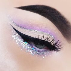 50.2k Followers, 763 Following, 708 Posts - See Instagram photos and videos from P e t r a (@bangtsikitsiki) Eye Makeup Styles, Colorful Eye Makeup, Makeup Eye Looks, Creative Eye Makeup, Brow Pencil, Eye Makeup Art