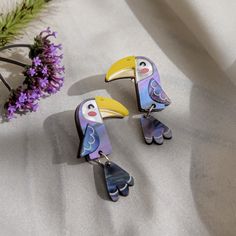 Cute little toucan earrings from acrylic glass. Laser Cut Earrings Wood, Toucan Earrings, Lab Ideas, Laser Cut Earrings Acrylics, Laser Cut Wood Crafts, Earrings Ideas, Laser Cut Jewelry, Laser Cut Earrings, Tiny Bird