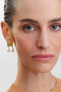 post style pearl 18-karat yellow gold Kick Pleat, Earrings Pearl, Gift Card, Yellow Gold, Yellow, Gold