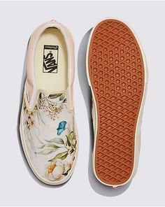 Customs Slip-On Shoe Shoe Painting Ideas Vans, Painted Vans Slip On, Custom Vans Slip On, Hand Painted Vans, Customised Vans, Twilight Dr, Custom Vans Shoes, Vans Slip On Shoes, Cute Vans