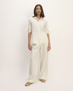 The Linen Relaxed Shirt Bone – Everlane Classic Solid Linen Shirt, Classic Neutral Linen Tops, Classic Neutral Linen Top, Relaxed Fit Linen Shirt In Solid Color, Neutral Linen Shirt For Spring, Classic Neutral Shirt For Summer, Effortless Summer Shirt For Casual Gatherings, Spring Neutral Linen Shirt, Classic Linen Shirt For Casual Gatherings