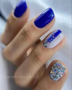 Nohti 2023, Blue And Silver Nails Ideas, Nails Ideas Elegant, Manicure Azul, Silver Nails Ideas, Blue And Silver Nails, Royal Blue Nails, Nail Types, Aesthetic Collection