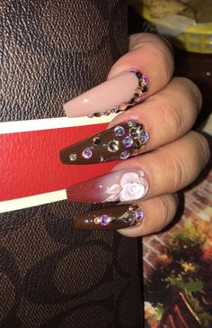 Nail Files, Sparkly Nails, Fire Nails, Beauty Ideas, Stiletto Nails, Nails Design, Nails Art, 30th Birthday, Nail File