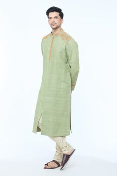 Green full sleeves handloom silk kurta with mosaic bloom embroidery on the shoulderline, placket and mandarin collar. Paired with a churidar. - Aza Fashions Bloom Embroidery, Kurta Patterns, Silk Kurta, Silk Embroidery, Churidar, Full Sleeves, Mandarin Collar, Aza Fashion, Full Sleeve