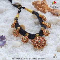 Navrathan Jewellers, Jewellery Choker, Diamond Jewelry Store, Indian Jewellery Design Earrings, Black Beaded Jewelry