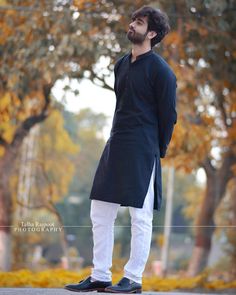 Poses With Kurta For Men, Kurta Poses For Men, Kurta Poses, Kurti Outfit, Kurta Designs Men's, Men Shawl, India Fashion Men, Pathani Suit, Indian Wedding Clothes For Men