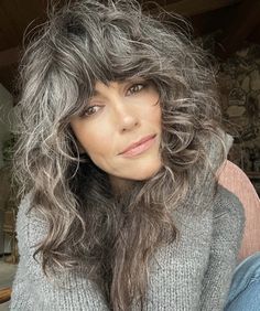 Grey Curly Hair, Grey Hair Inspiration, Long Gray Hair, Celebrity Hair Stylist, Trending Haircuts, Curly Hair Cuts, Gray Hair, Grey Hair, Great Hair