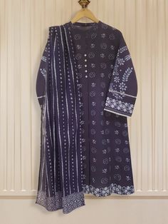 Original agha noor  Brand new with tags  Digital printed shirt with lacing and some mirror work shirt ( front close style shirt) Digital printed duppata  Medium chest measurement 42" Shirt length 43" Large chest measurement 45" Shirt length 43" Please message me if you want more information about the dress Thank you Eid Cotton Lawn Suit With Naqshi Embroidery, Eid Cotton Lawn Suit With Naqshi Detail, Cotton Lawn Suit With Dabka For Eid, Unstitched Kurta Suit With Mirror Work, Eid Mulmul Sets With Digital Print, Cotton Unstitched Suit With Dabka For Eid, Unstitched Cotton Suit With Mirror Work, Designer Unstitched Cotton Salwar Kameez, Cambric Kurta With Mirror Work