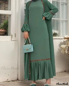 OliviaMark - Premium Eastern Style Dress with Exquisite Solid Color Beaded Overlay - Exuding Fashion and Elegance Turkey Dress, Abaya Kimono, Robes D'occasion, Abaya Style, Dress Muslim, Mode Abaya, Autumn Dress, Pleated Maxi, Kimono Cardigan