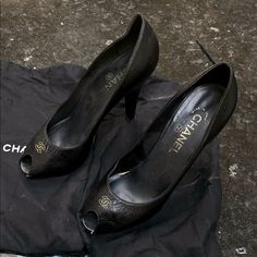 Authentic Vintage Chanel Leather Heels Size 39 Condition Is Worn , But They Were Preserved In Their Dustbags. No Damage. Vintage Chanel Heels, Chanel Heels, Shoes Vintage, Chanel Black, Chanel Shoes, Vintage Chanel, Vintage Shoes, Leather Heels, Shoes Women Heels