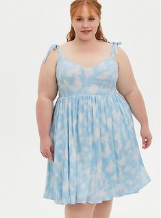 Fitted Wedding Dress, Dress Images, Blue Tie Dye, Blue Ties, Skater Dress, Plus Size Dresses, Woven Fabric, Smocking, Fitness Models