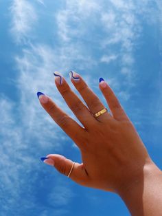 Summery Almond Shaped Nails, Colorful French Tips Almond, Blue Nails Asthetics, Short Almond Nail Inspo Summer, Cut Nail Ideas, Senior Photo Nails, European Nails Trends 2024, Summer Nails Inspo 2024, Beach Nails Short