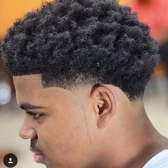 Tapper Fade Men, Tapper Fade, Men Dreads, Temp Fade Haircut, Boys Curly Haircuts, Waves Hairstyle Men, Fade Men, Taper Fade Curly Hair, Fade Haircut Styles