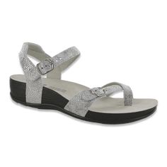 SAS Pampa - Toe Loop Sandal | SASnola | SAS Shoes Shoe Shopping, Toe Loop Sandals, Sas Shoes, Beautiful Sandals, Stylish Sandals, Foot Bed, Natural Shapes, Dress Sandals, Comfortable Dress