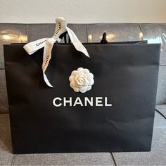 New With Ribbon 17” W X 13” T X 6” D Chanel Paper Bag, Chanel Shopping Bag, Camelia Flower, Chanel Handbags Classic, Chanel Shopping, Chanel Black And White, Vintage Chanel Bag, Chanel Camellia, Timeless Bags