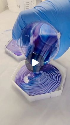 Epoxy Tutorial, Resin Coasters Ideas, Alcohol Ink Ideas Tutorials, Resin Hacks, Epoxy Resin Diy, Epoxy Tumblers, Epoxy Resin Crafts