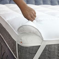 Mattress & Sleeping Pads Travel Pictures Poses, Sleeping Pads, Pictures Poses, Social Media Ideas, Picture Poses, Bassinet, Home Textile