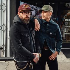 Grunge Wear, Men's Denim Style, Flannel Fashion, Streetwear Inspo, Beard Styles For Men, Mens Casual Dress Outfits, Rugged Style, Just Style, Mens Casual Dress