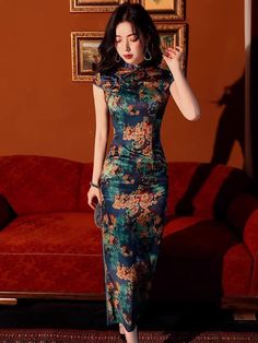 Silk Qipao, Qipao dress for women, Cheongsam, Chinese traditional dress – Beth and Brian Qipao Black Cheongsam, Chinese Cheongsam Dress, Qipao Pattern, Qipao Wedding, Red Qipao, Modern Qipao, Chinese Traditional Dress, Chinese Cheongsam, Modern Cheongsam