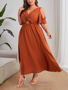 Plus Size Bridesmaid Dresses Terracotta, Plus Size Cocktail Attire Wedding, Plus Size Burnt Orange Dress, Cocktail Attire For Women Plus Size, Plus Size Cocktail Attire, Fall Color Dresses, Plus Size Wedding Guest Dress, Cocktail Wedding Attire, Cocktail Attire For Women