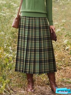 Printed Casual Dresses, Weekly Outfits, Vestidos Vintage, Vintage Casual, Green Skirt, Classic Outfits, Plaid Skirts, Green Plaid, Modest Dresses