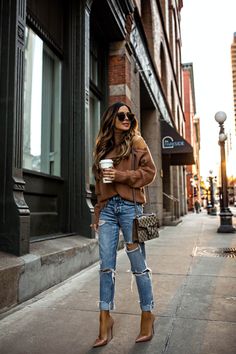 Feet Warmers, Pumps Outfit, Chic Outerwear, Fashion Blogger Style, Fancy Shoes, Estilo Chic, Shoes Pumps