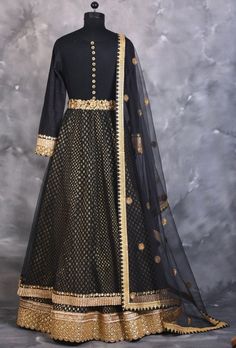 Black Dupatta With Traditional Patterns, Black Maxi Length Dupatta With Zari Work, Bollywood Style Black Dupatta With Gold Embroidery, Black And Gold Anarkali Dresses, Elegant Black Brocade Dupatta, Daytime Glam, Partywear Dresses, Indian Bridal Lehenga