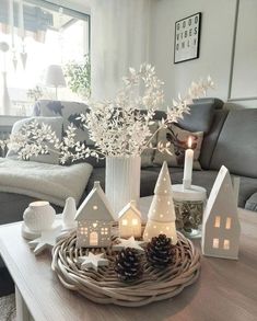 Neutral Christmas Decor Ideas, Funny Christmas Decorations, Creepy Christmas, Home Decor Colors, Winter Home, Farmhouse Fall Decor, Winter Home Decor, Farmhouse Fall, Decor Trends