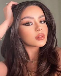 #datenightbeauty #beautyforthenight #glamdate #beautydateideas #datenightmakeup #beautyforadate #datenightlooks #beautyfordatenight #datenightbeautytips #beautyfordate Prom Eyes, Mekap Mata, Classy Makeup, Prom Eye Makeup, Prom Makeup Looks, Glam Makeup Look, Makeup Eye Looks, Glamour Makeup