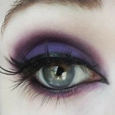 Eye Makeup Glitter, Outfits Anime, Make Up Designs, Make Up Inspiration, Yennefer Of Vengerberg, Swag Makeup, Makeup Stuff, Emo Makeup, Lips Shades